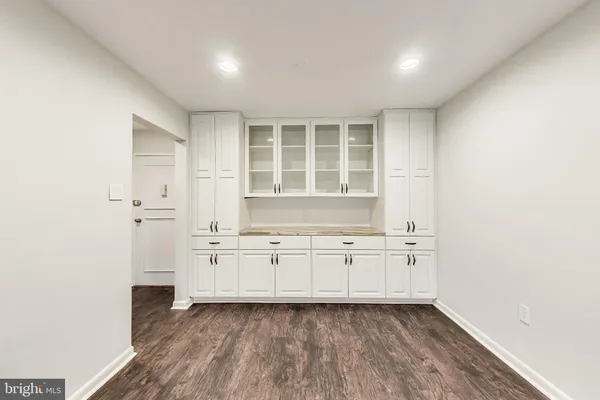 $2,000 | 7420 Lakeview Drive, Unit W205, Bethesda, MD 20817