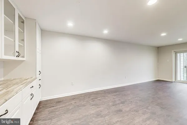 $2,000 | 7420 Lakeview Drive, Unit W205, Bethesda, MD 20817