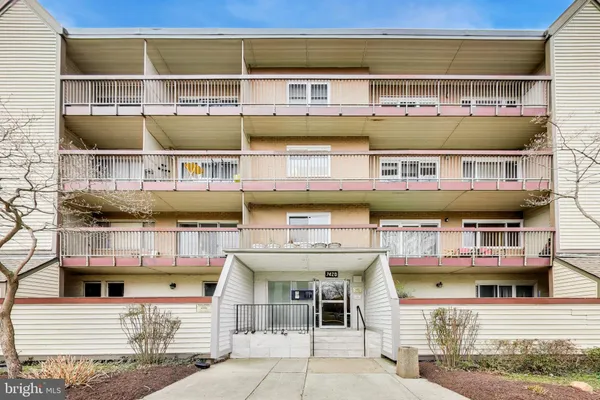 $2,000 | 7420 Lakeview Drive, Unit W205, Bethesda, MD 20817