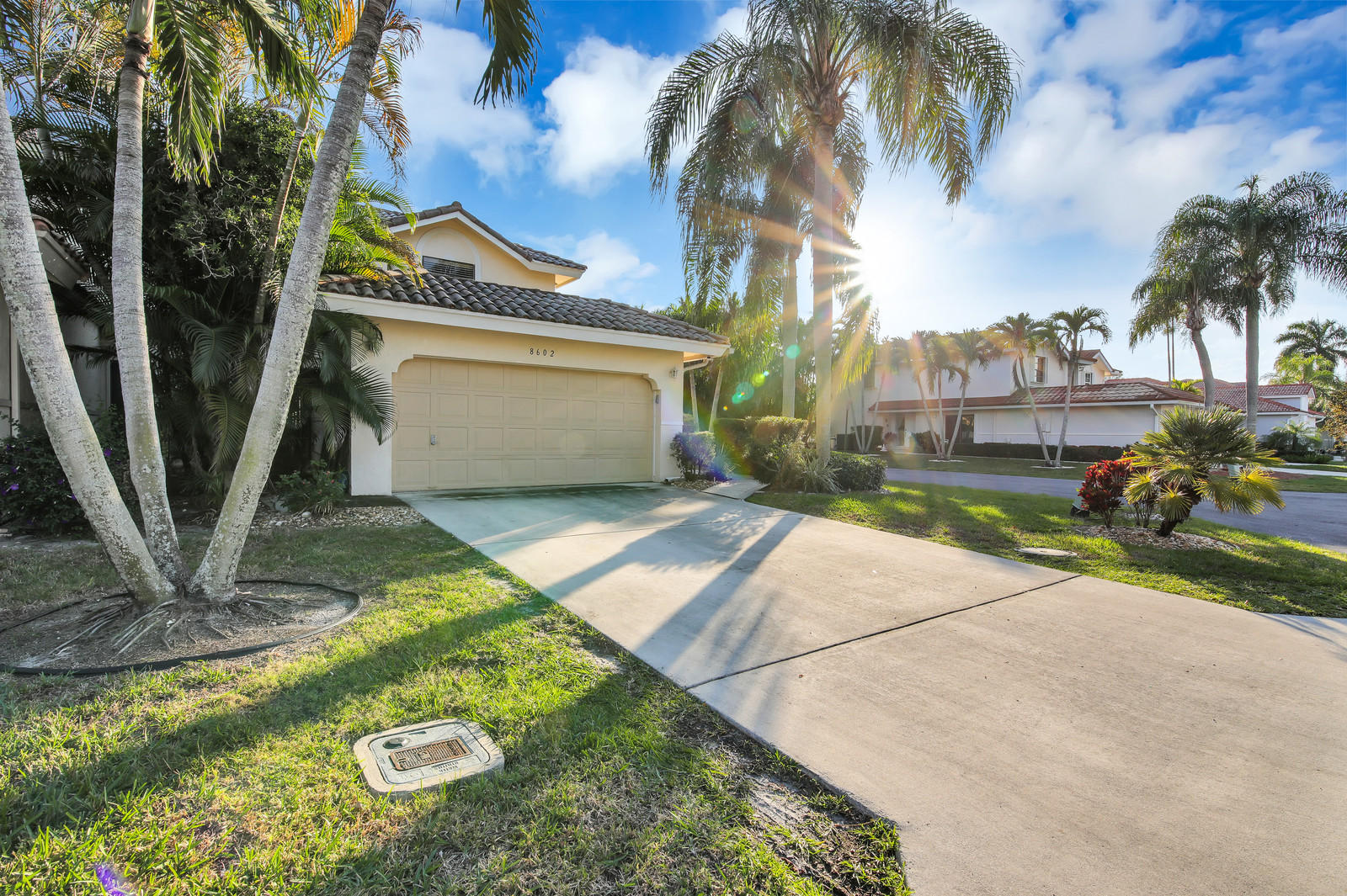 8602 Vía Giula Boca Raton, FL 33496 - Photo 2 of 27 Beautiful Corner Lot