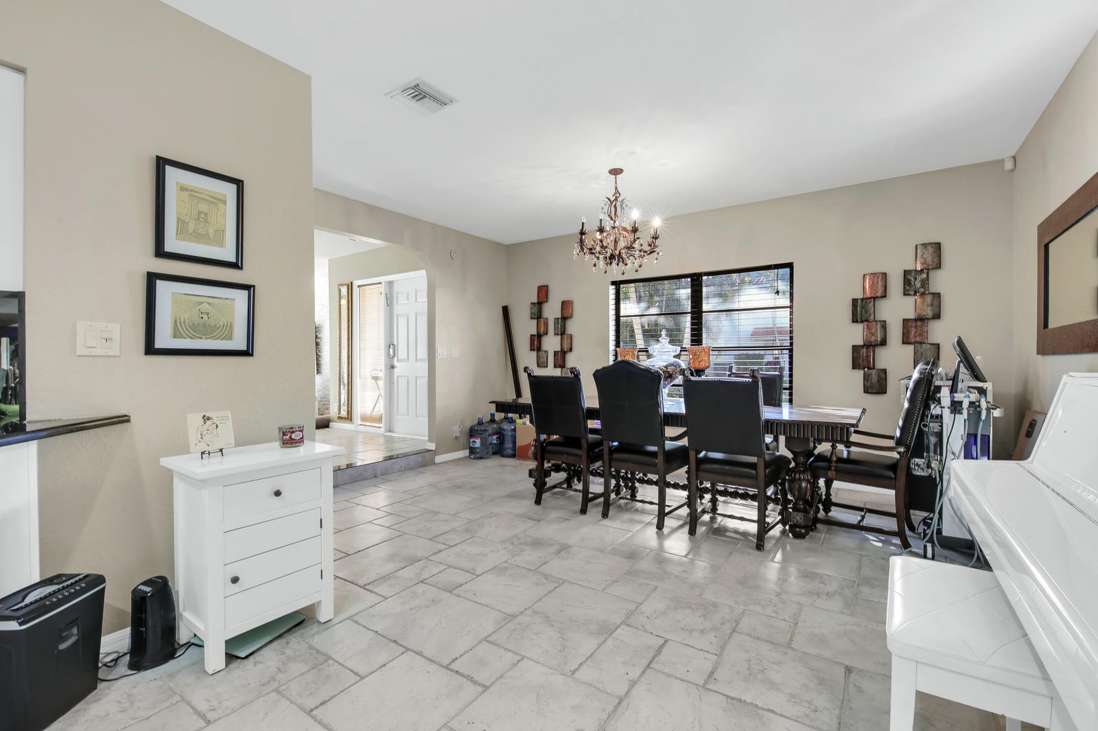 8602 Vía Giula Boca Raton, FL 33496 - Photo 9 of 27 Dining from nook