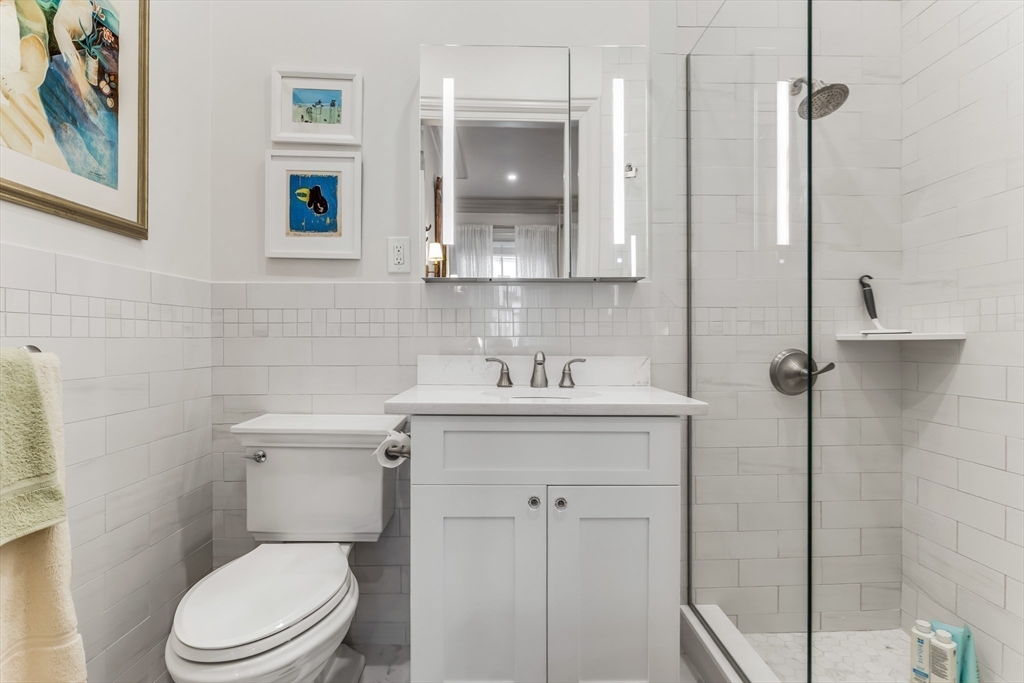 57 Commonwealth Avenue Boston, MA 02116 - Photo 18 of 40