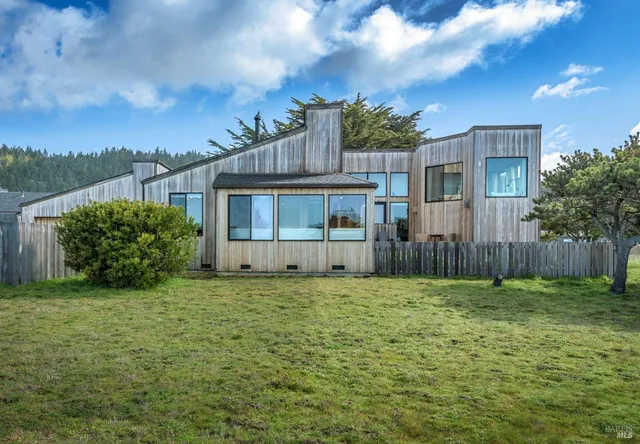 $1,695,000 | 122 Mast Head Reach, The Sea Ranch, CA 95497