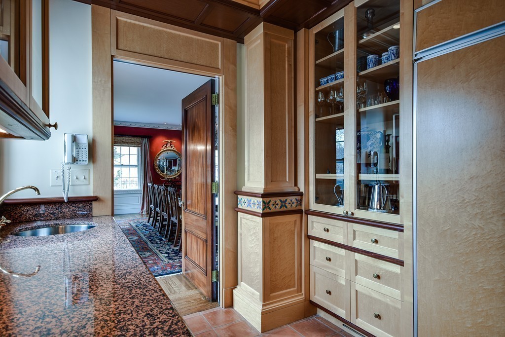 91 Middlesex Road Brookline, MA 02467 - Photo 11 of 27