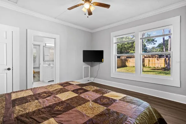 $2,400 | 1571 South Myrtle Avenue, Clearwater, FL 33756