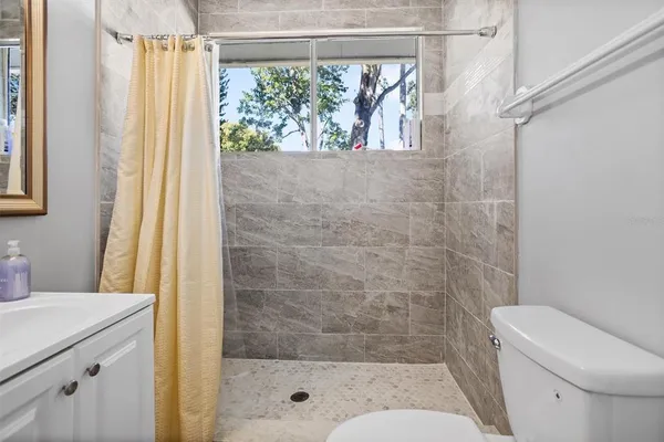 $2,400 | 1571 South Myrtle Avenue, Clearwater, FL 33756
