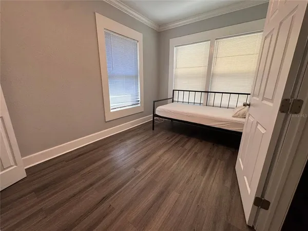 $2,400 | 1571 South Myrtle Avenue, Clearwater, FL 33756