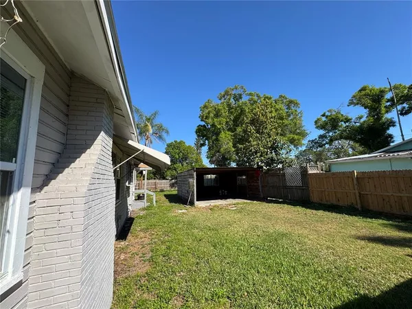$2,400 | 1571 South Myrtle Avenue, Clearwater, FL 33756