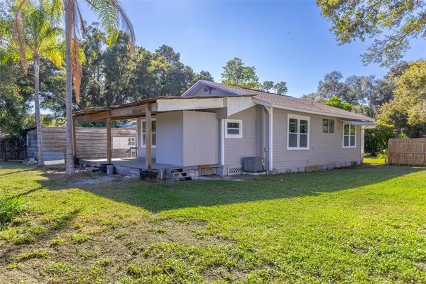 $2,400 | 1571 South Myrtle Avenue, Clearwater, FL 33756