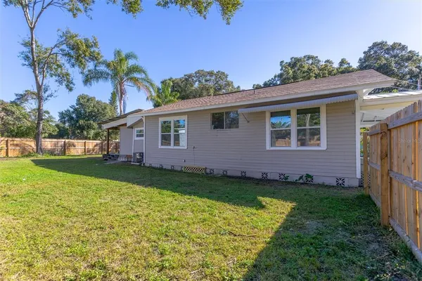 $2,400 | 1571 South Myrtle Avenue, Clearwater, FL 33756