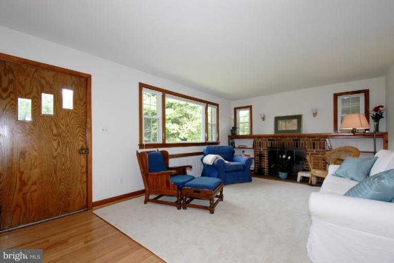 830 Randolph Road Silver Spring, MD 20904 - Photo 1 of 24 Living Room