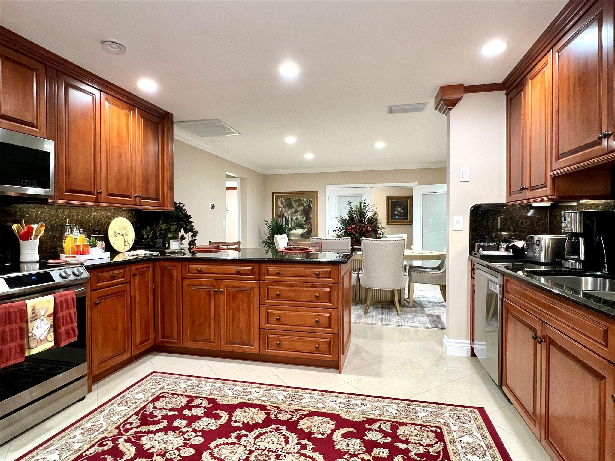 23246 Southwest 61st Avenue Boca Raton, FL 33428 - Photo 7 of 69 Photo 7