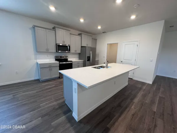 $2,895 | 341 Merimont Lane, Ormond Beach, FL 32174