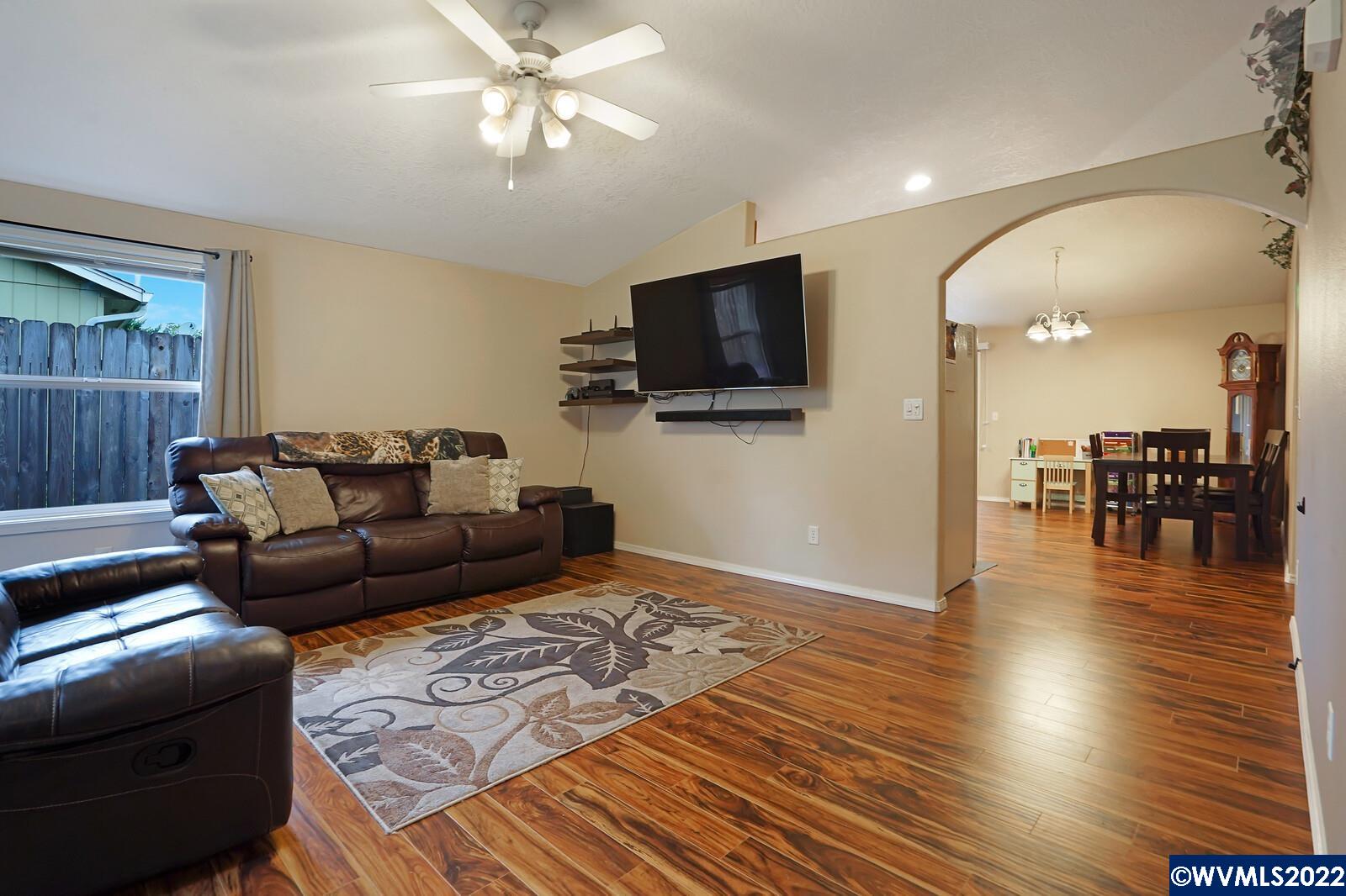3882 Lone Oak Road Southeast Salem, OR 97302 - Photo 5 of 29