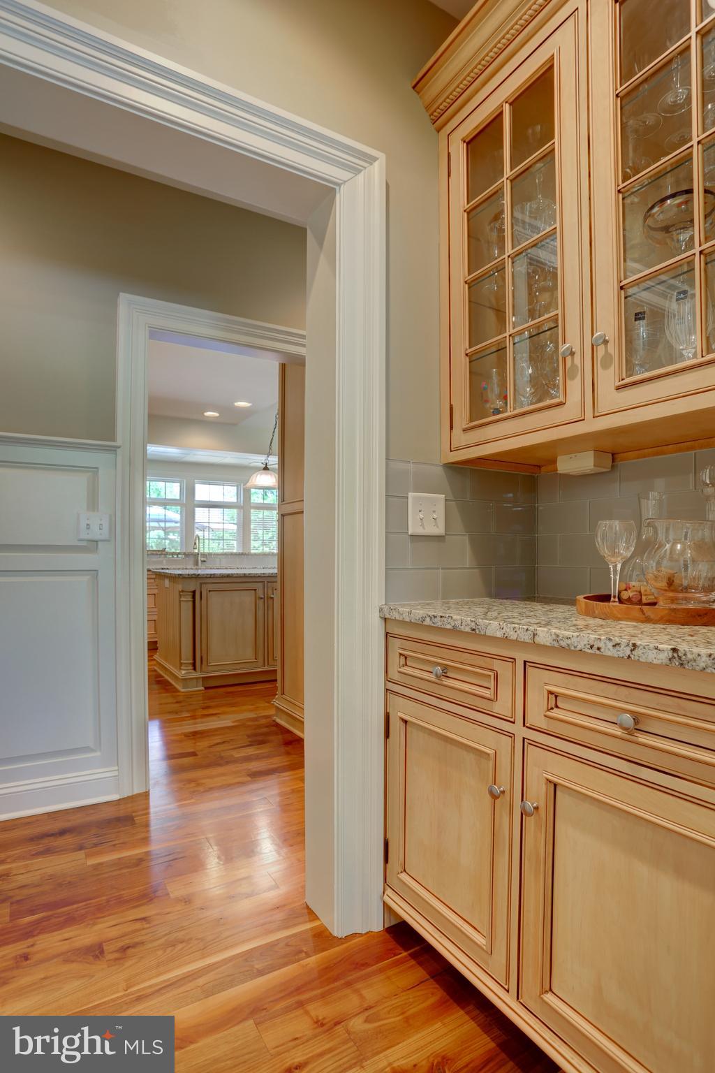 507 Dorset Street Lititz, PA 17543 - Photo 15 of 53 Butler's pantry