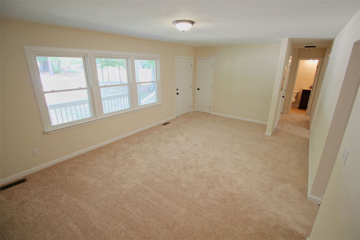 516 Dacian Road Raleigh, NC 27610 - Photo 4 of 16 Gallery Image 4