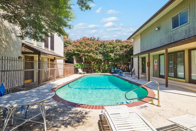 a view of outdoor space yard deck and patio
