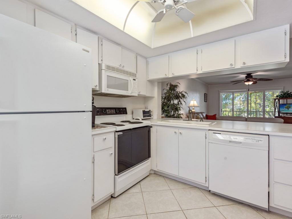 234 Pebble Beach Boulevard, Unit 307 Naples, FL 34113 - Photo 6 of 15