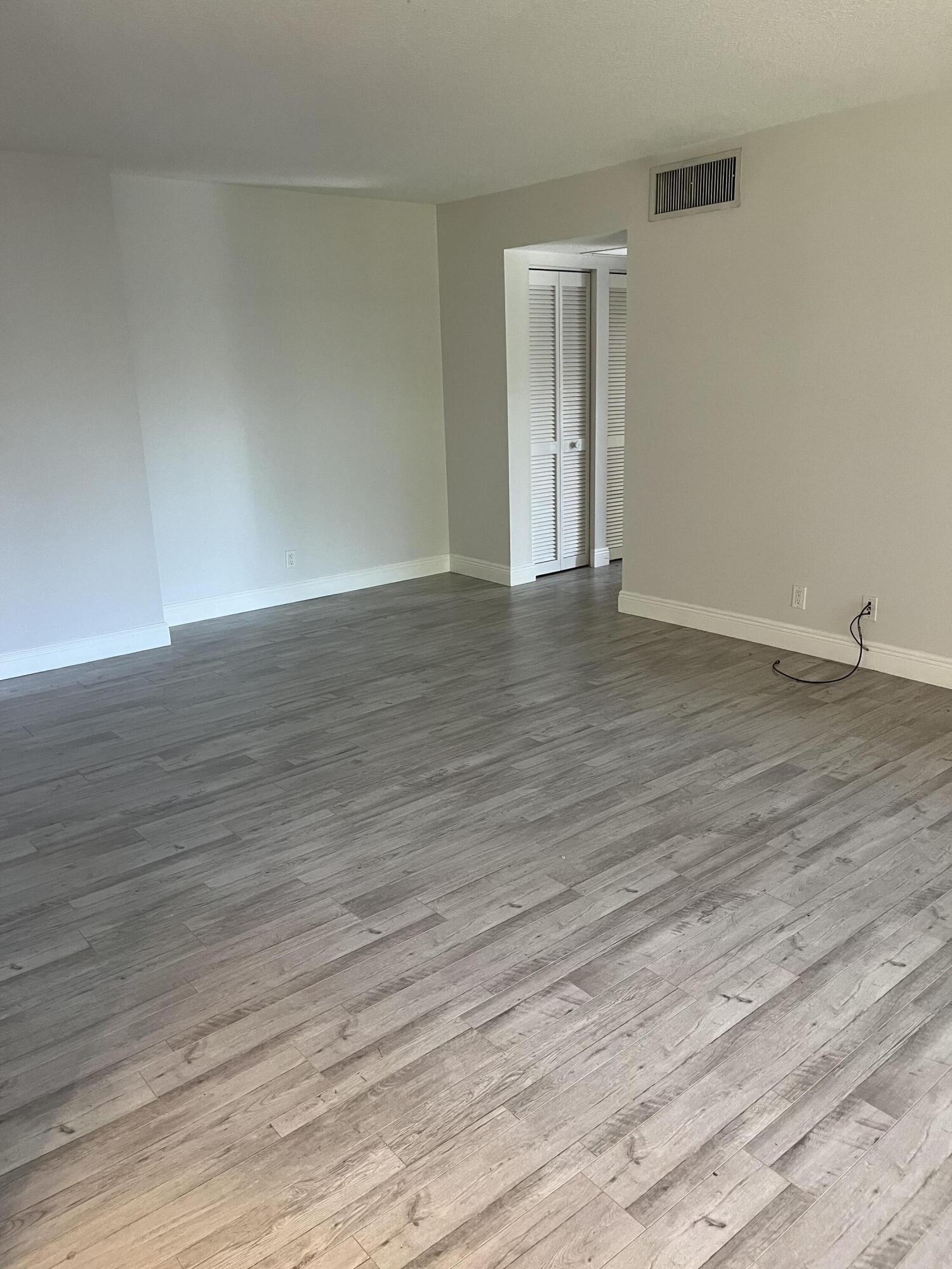 150 Pineview Road, Unit C6 Jupiter, FL 33469 - Photo 3 of 14 IMG_1983