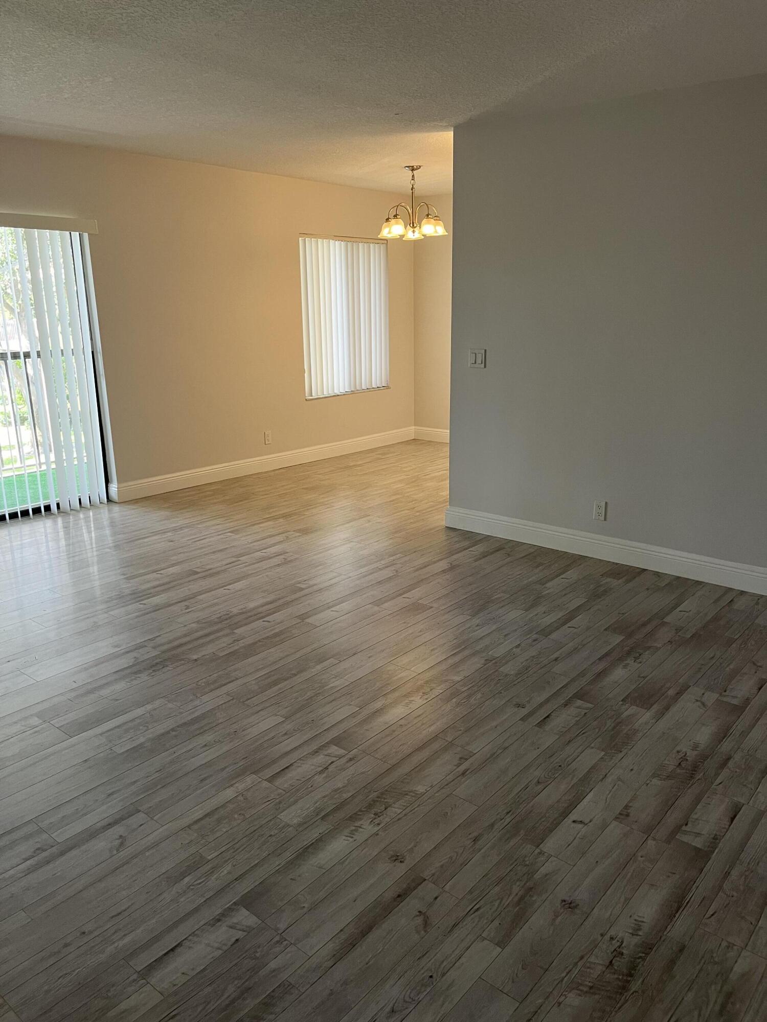 150 Pineview Road, Unit C6 Jupiter, FL 33469 - Photo 6 of 14 IMG_2040