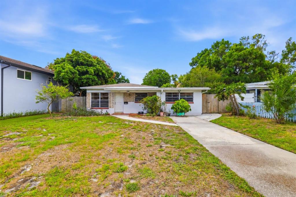 2112 West Orient Street Tampa, FL 33607 - Photo 2 of 23