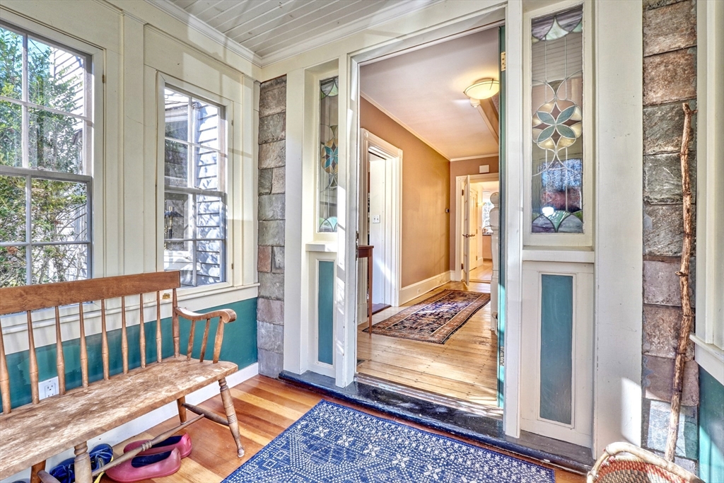 257 Concord Road Lincoln, MA 01773 - Photo 3 of 41