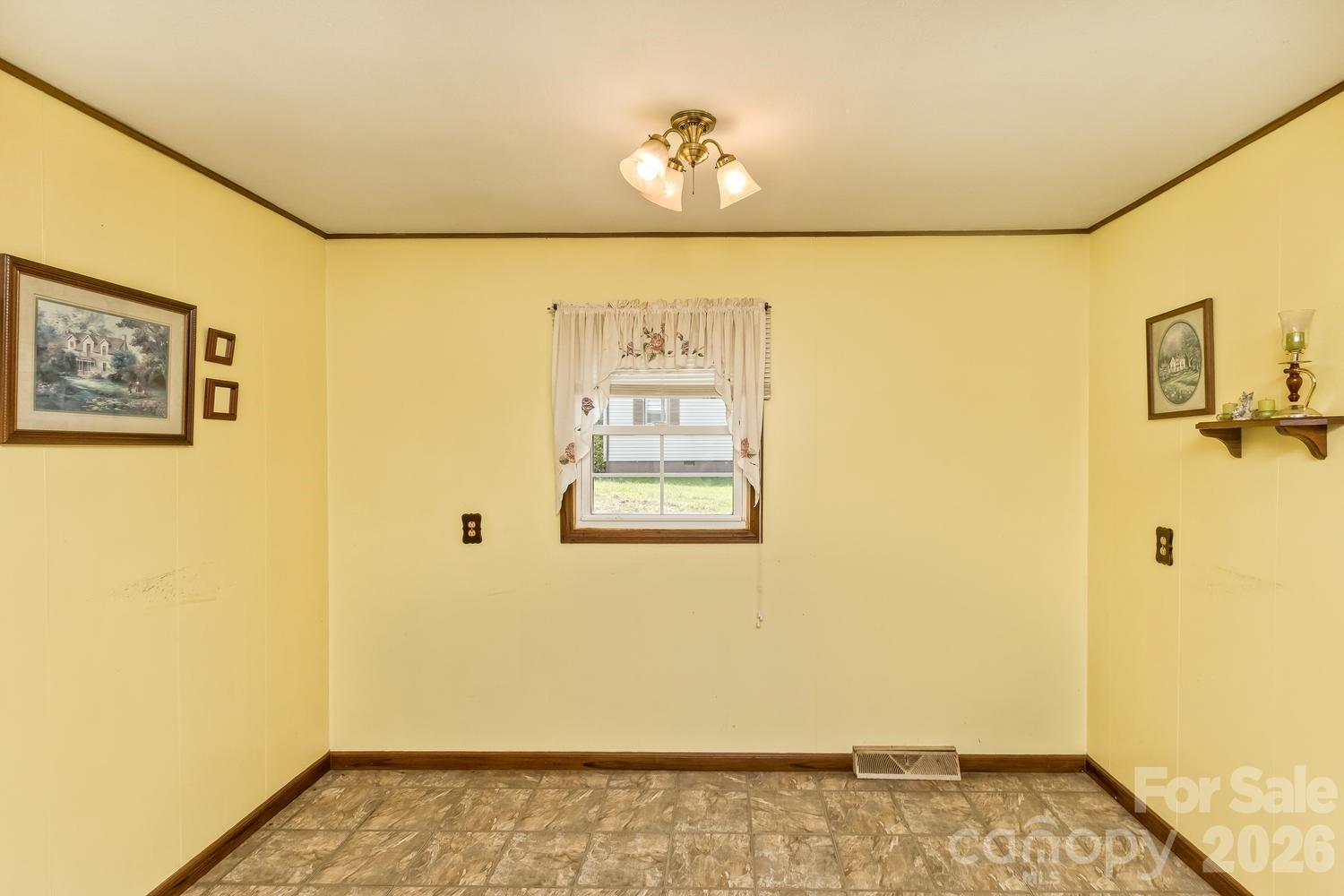 379 Bee Tree Road Swannanoa, NC 28778 - Photo 14 of 33 Gallery Image 14