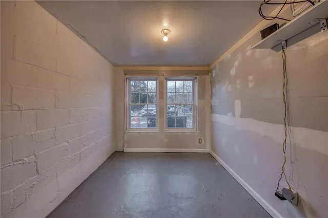 $125,000 | 394 Country Club Drive, Ellwood City, PA 16117