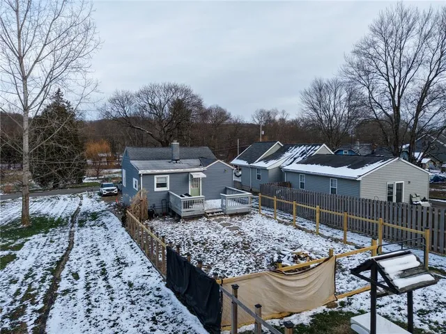 $125,000 | 394 Country Club Drive, Ellwood City, PA 16117