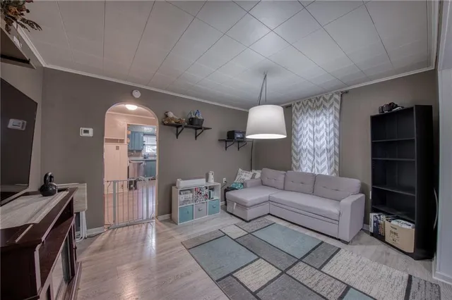 $125,000 | 394 Country Club Drive, Ellwood City, PA 16117