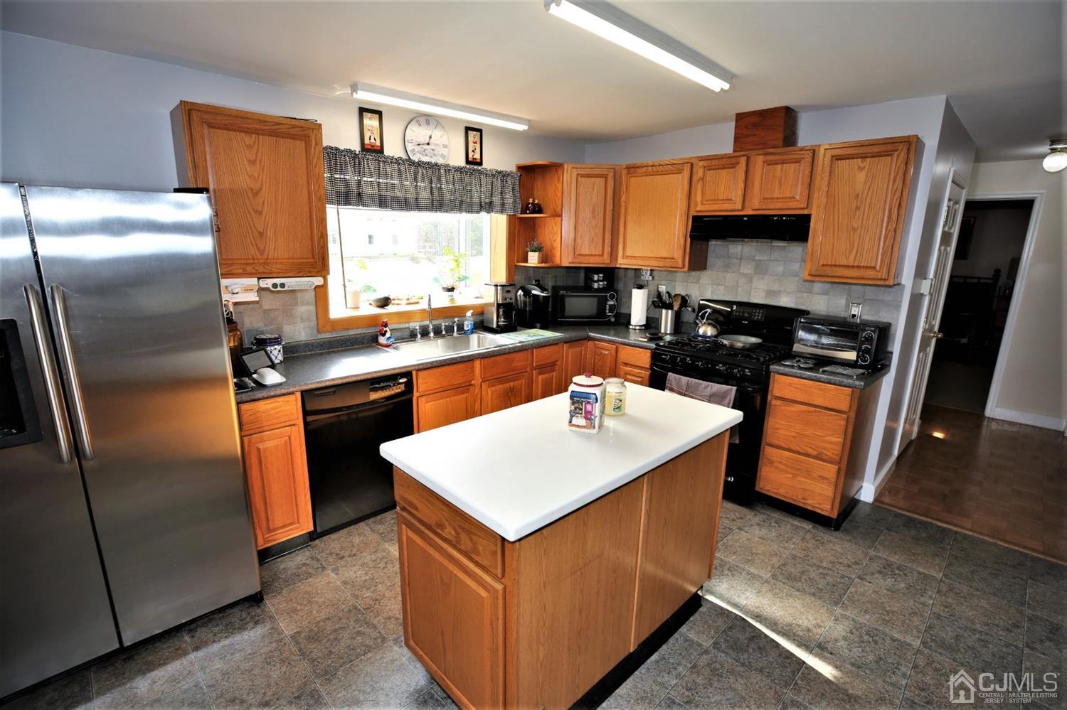 28 Major Road Monmouth Junction, NJ 08852 - Photo 13 of 39 Gallery Image 13