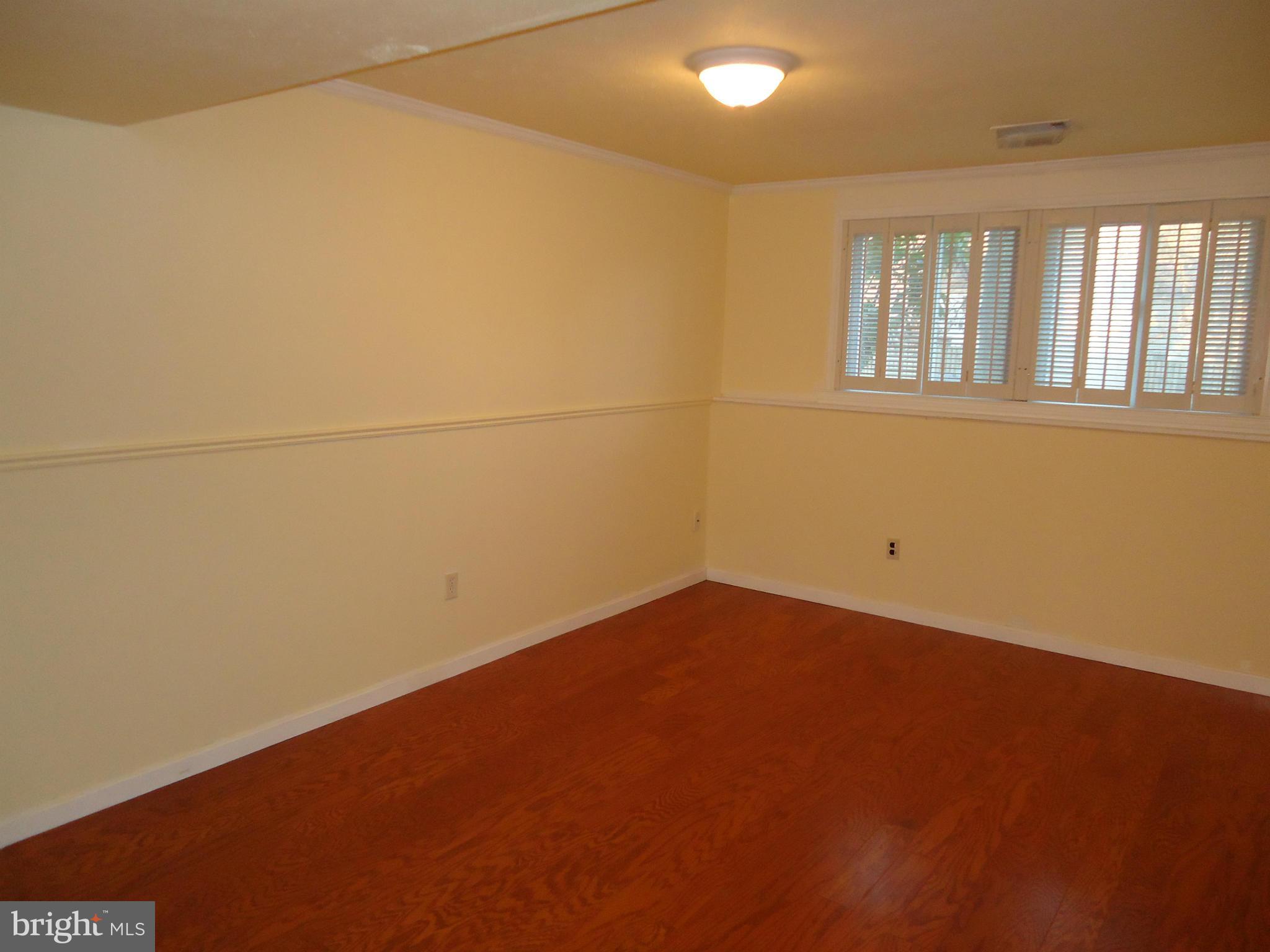 9144 Burke Road Burke, VA 22015 - Photo 9 of 18 Bedroom (Master)