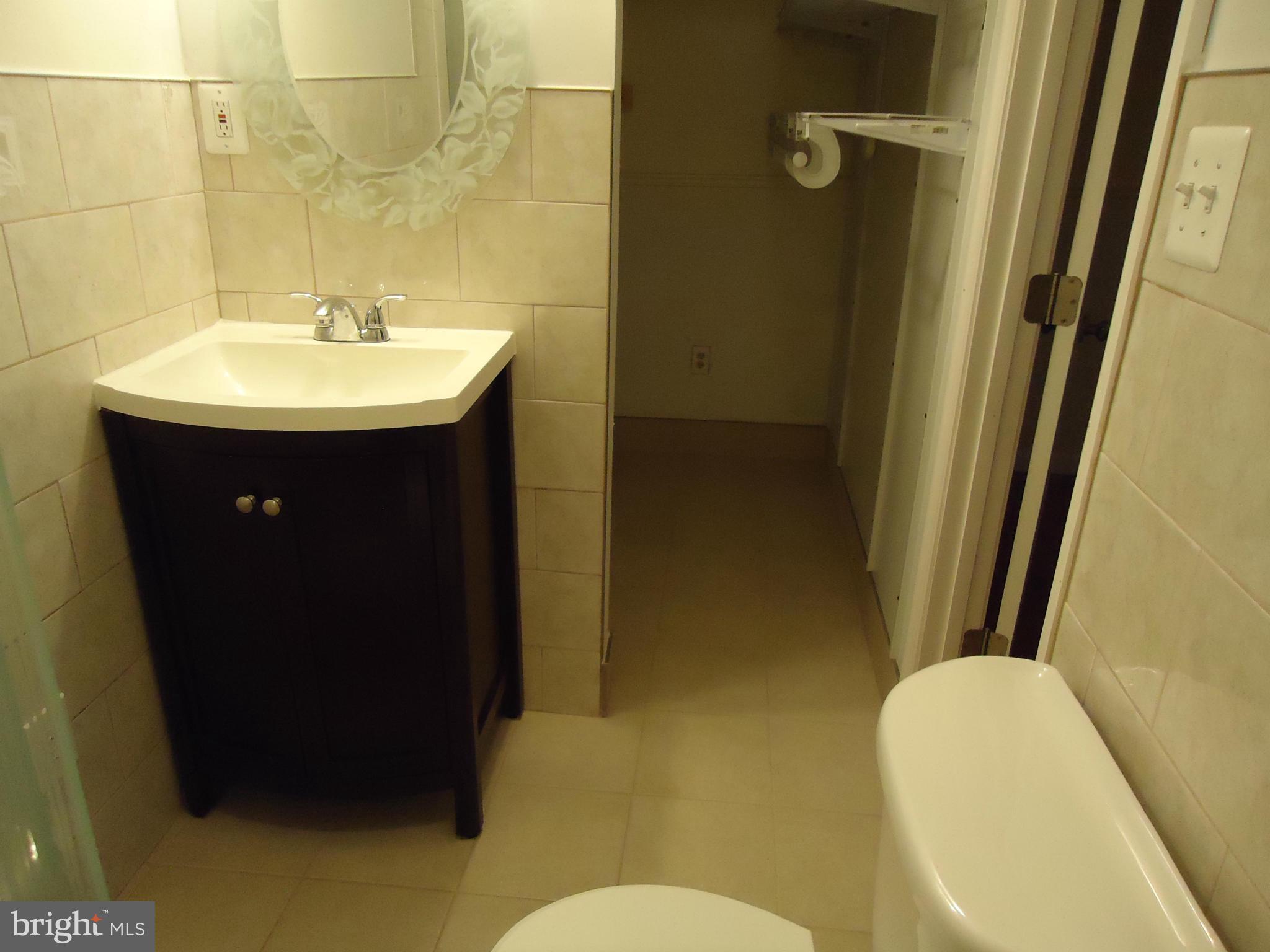 9144 Burke Road Burke, VA 22015 - Photo 10 of 18 Bath (Master)