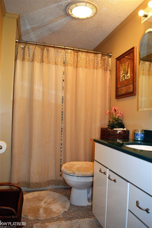 9115 Folkert Road Algonac, MI 48001 - Photo 13 of 31