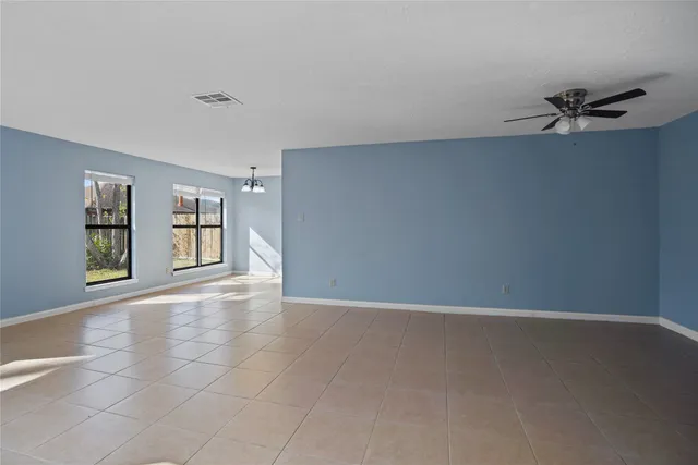 $2,000 | 2846 Mayflower Landing Court, Webster, TX 77598