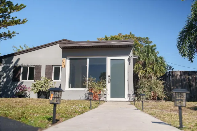 $430,000 | 631 Northeast 57th Street, Oakland Park, FL 33334