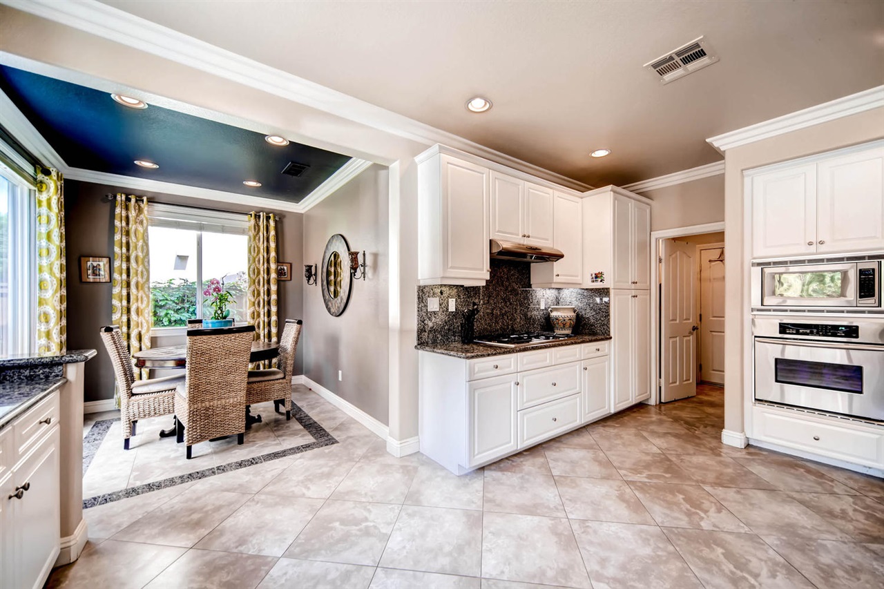 860 First Light Road San Marcos, CA 92078 - Photo 12 of 25