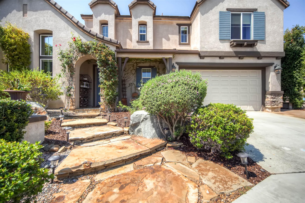 860 First Light Road San Marcos, CA 92078 - Photo 3 of 25