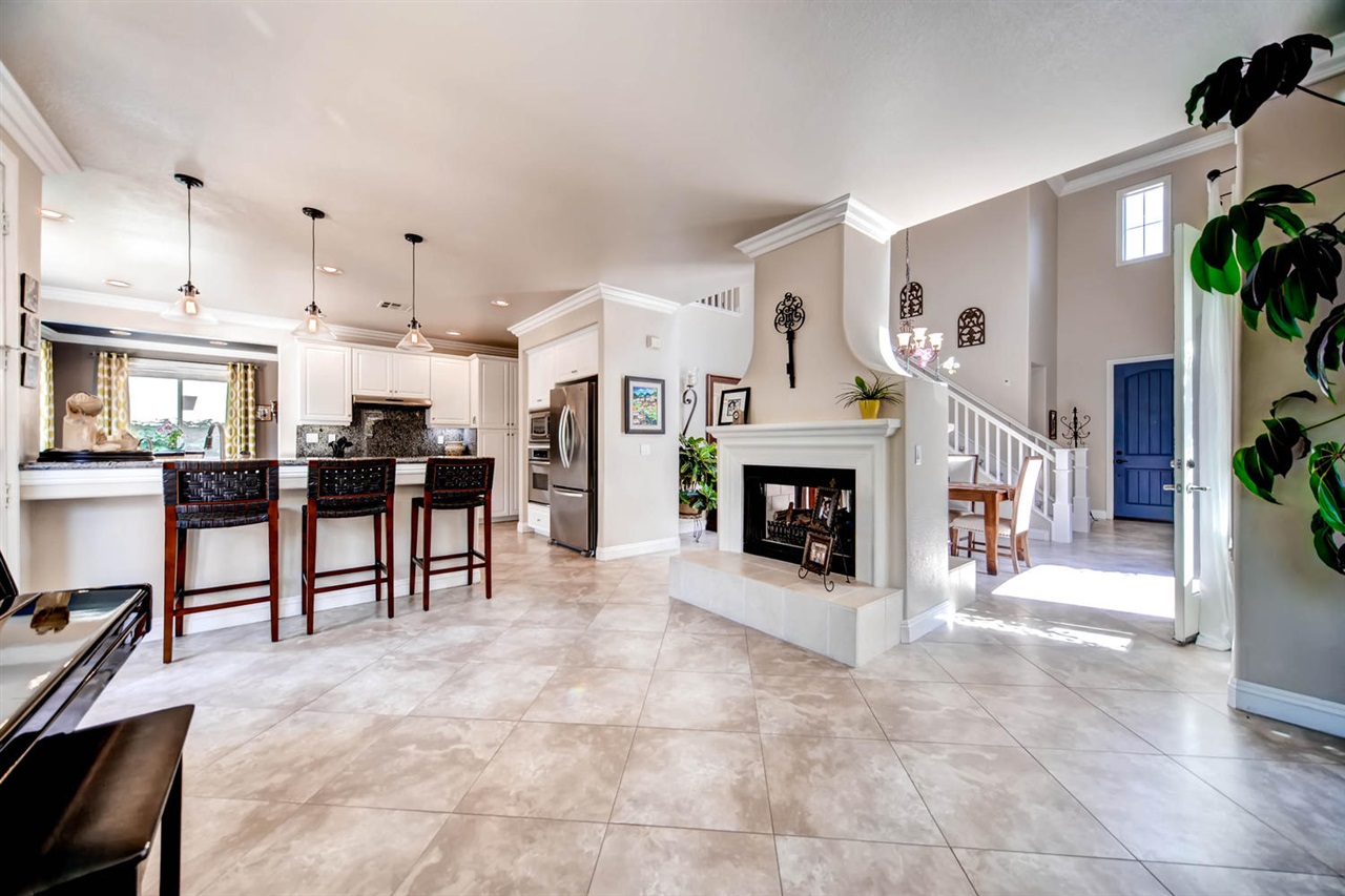 860 First Light Road San Marcos, CA 92078 - Photo 9 of 25