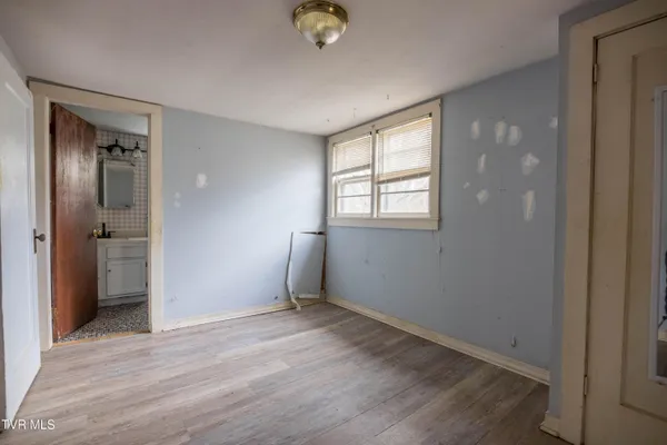 $299,900 | 7958 Blue Springs Parkway, Mosheim, TN 37818