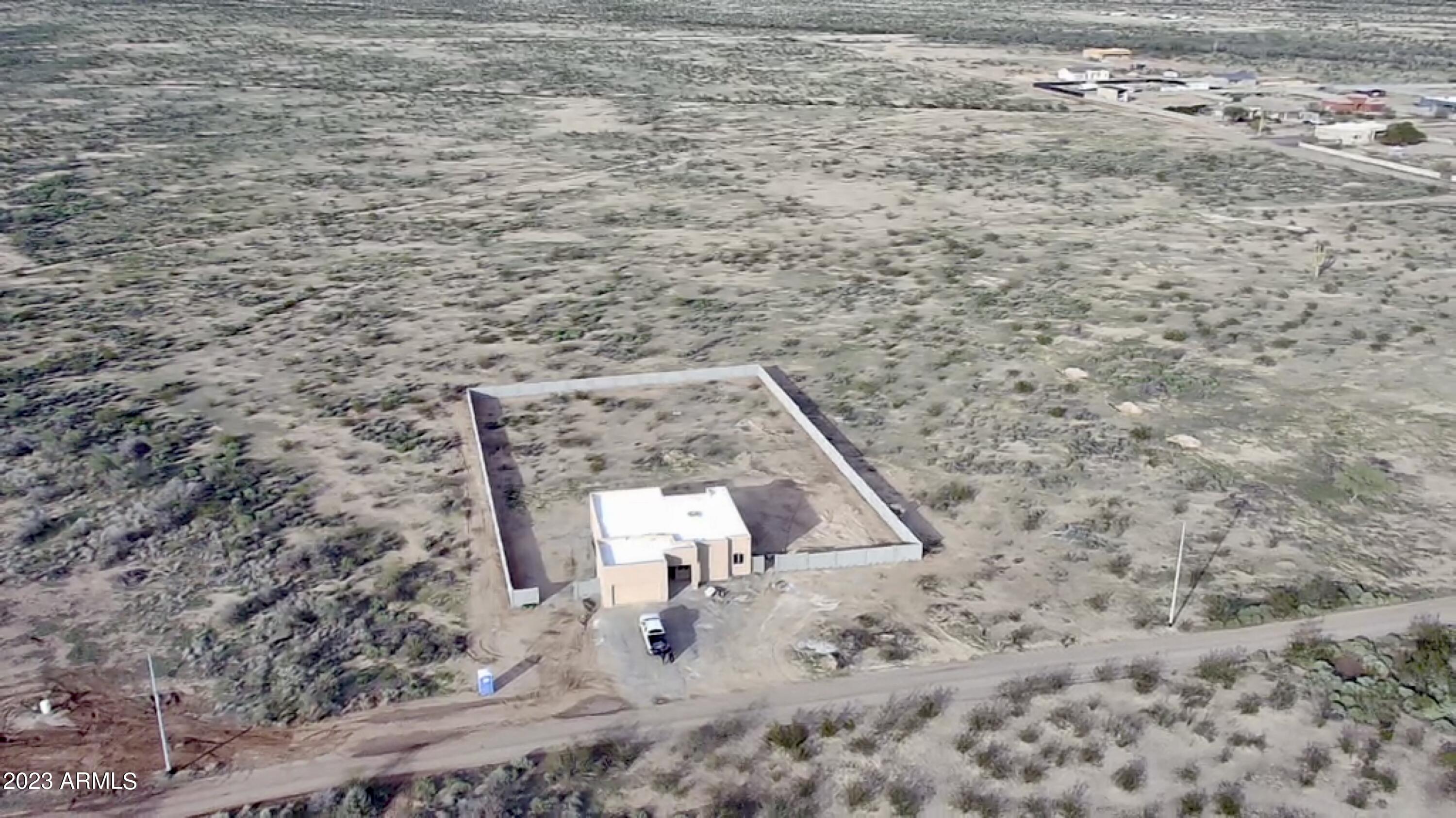 25202 West Montgomery Road Wittmann, AZ 85361 - Photo 1 of 50 Wow