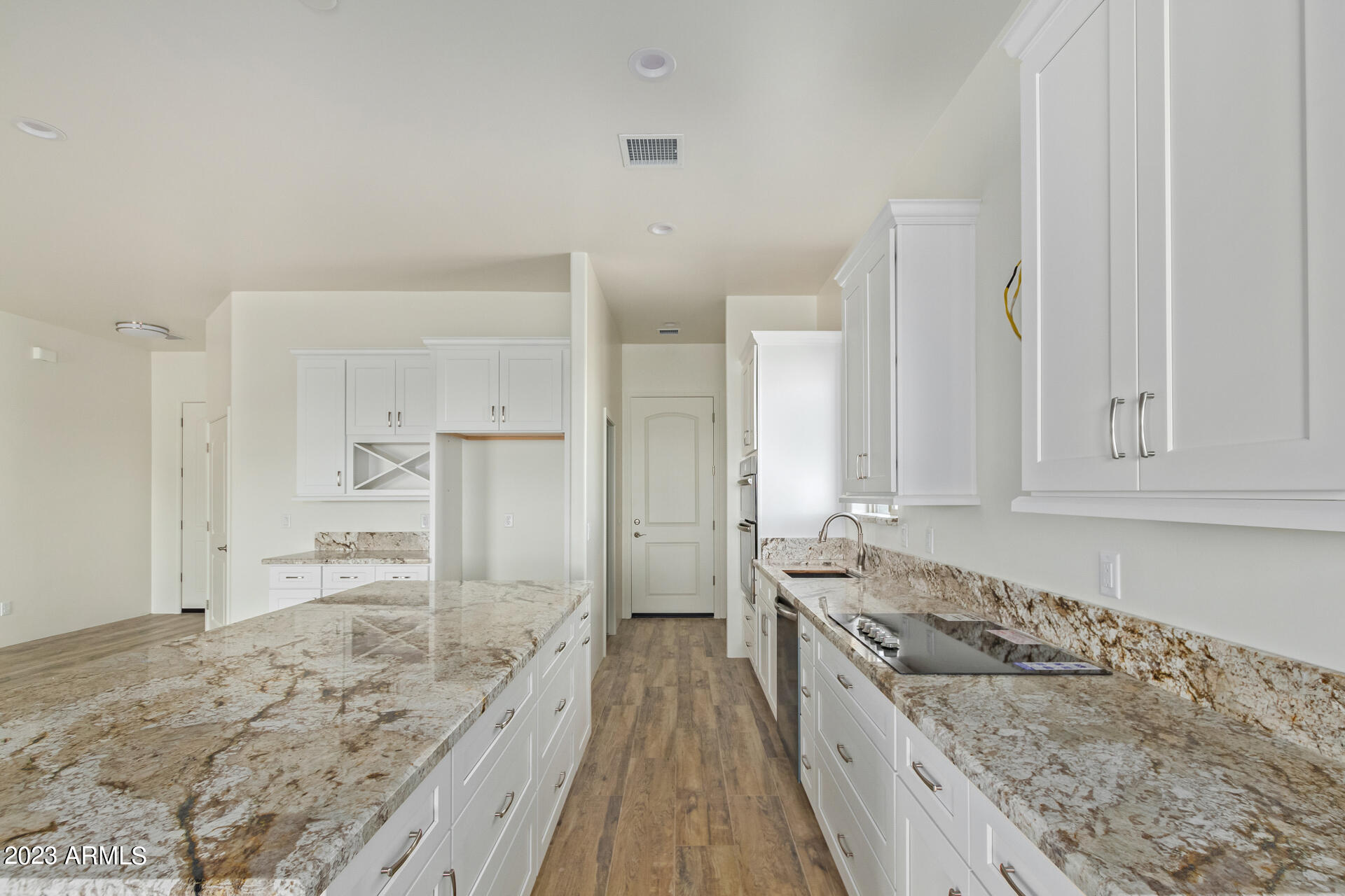 25202 West Montgomery Road Wittmann, AZ 85361 - Photo 19 of 50 Beautiful Kitchen
