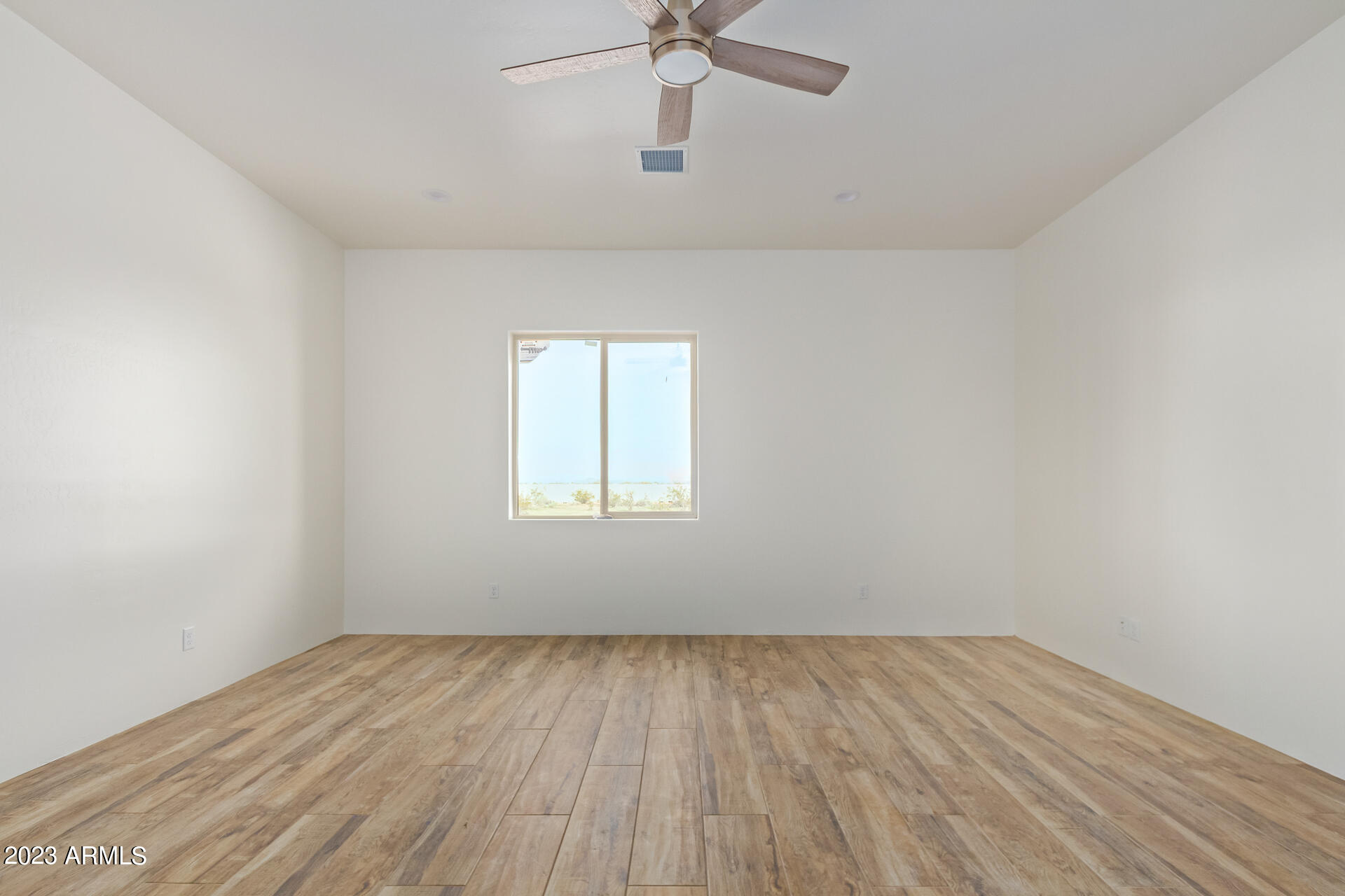 25202 West Montgomery Road Wittmann, AZ 85361 - Photo 27 of 50 Large secondary