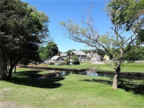 365 Old County Road Westport, MA 02790 - Photo 24 of 25 Gallery Image 24