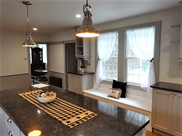 365 Old County Road Westport, MA 02790 - Photo 7 of 25 Gallery Image 7