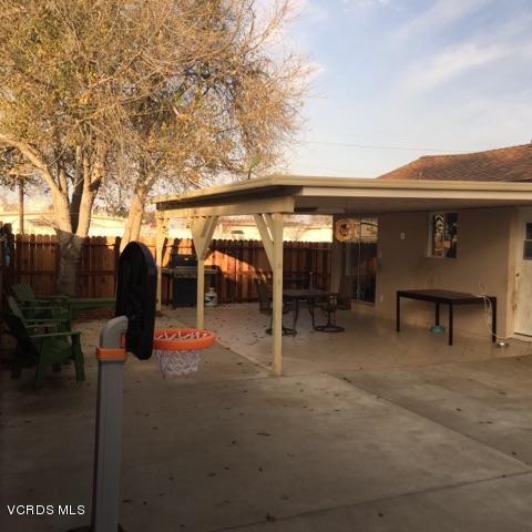 328 Brucker Road West Oxnard, CA 93033 - Photo 19 of 21 backyard