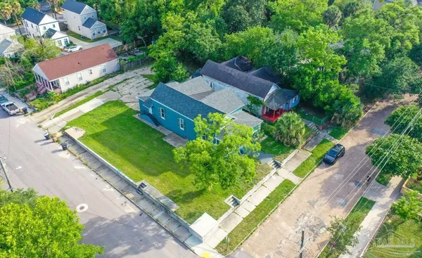 $2,700 | 23 East Brainerd Street, Pensacola, FL 32501