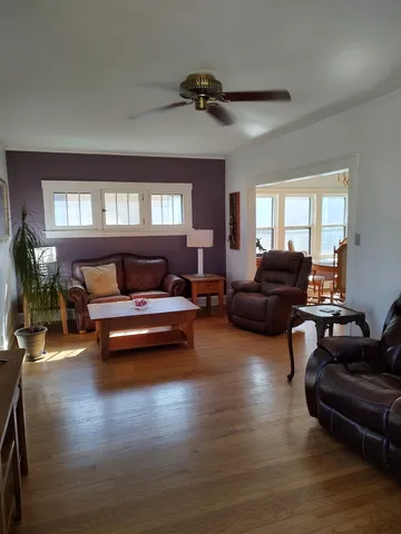 $309,000 | 4220 Arthur Avenue, Brookfield, IL 60513