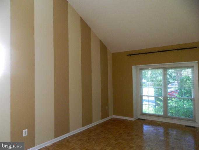 1507 Hugo Circle Silver Spring, MD 20906 - Photo 1 of 19 Living Room1