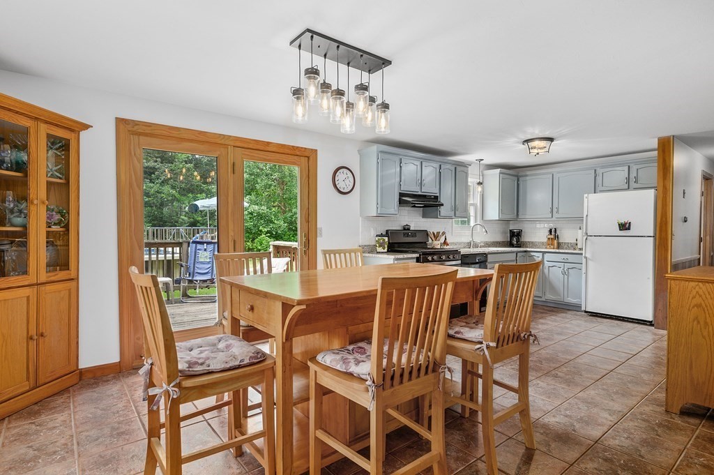 42 Triangle Circle Sandwich, MA 02563 - Photo 8 of 25 Gallery Image 8